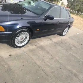 BMW E39 2003
