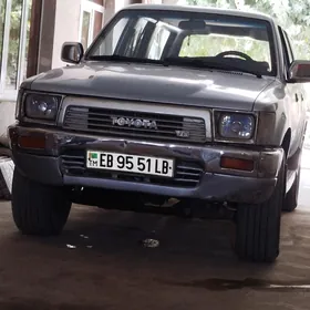 Toyota 4Runner 1990