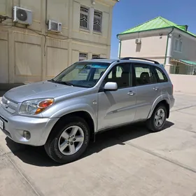 Toyota RAV4 2005