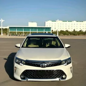 Toyota Camry 2017