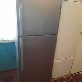 haladilnik Hisense