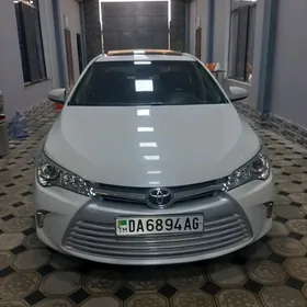Toyota Camry 2016