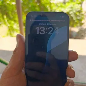 iPhone 13