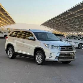 Toyota Highlander 2019