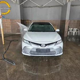 Toyota Camry 2023