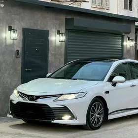 Toyota Camry 2018