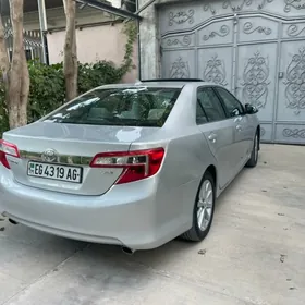 Toyota Camry 2012