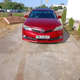Toyota Camry 2013