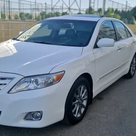 Toyota Camry 2011