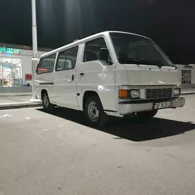 Nissan Urvan 1995