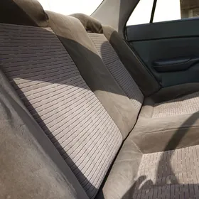 Toyota Carina 1995