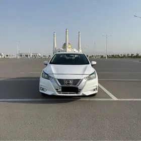 Nissan Versa 2023