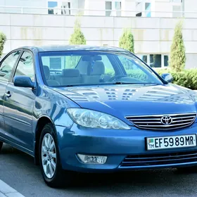 Toyota Camry 2004
