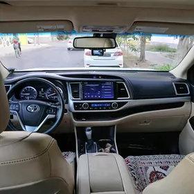 Toyota Highlander 2014