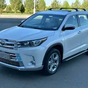 Toyota Highlander 2018
