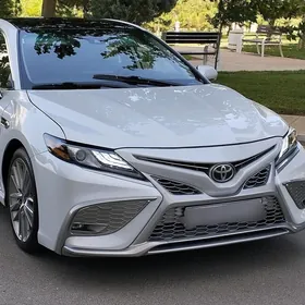 Toyota Camry 2023