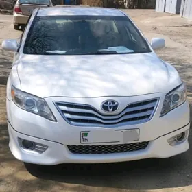 Toyota Camry 2010