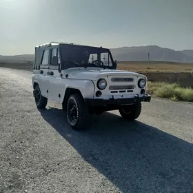 UAZ 469 2004