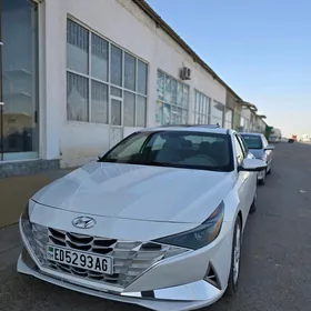 Hyundai Elantra 2021