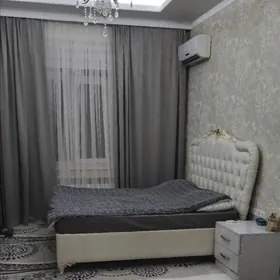 ЦЕНТР ВЫСОКОПОТОЛОЧКА 3ком 90м