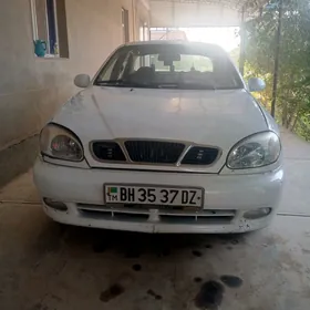Daewoo Lanos 1998