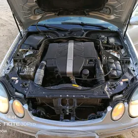 Mercedes-Benz E320 2003