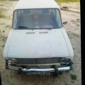 Lada 2104 1983