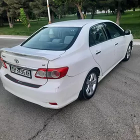 Toyota Corolla 2013