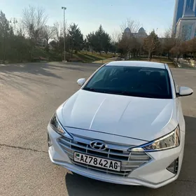 Hyundai Elantra 2020