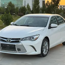 Toyota Camry 2017