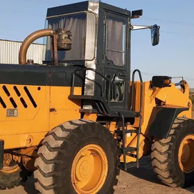 XCMG LW300F 2010