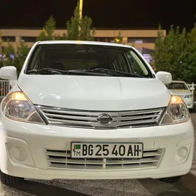 Nissan Versa 2010