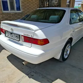 Toyota Camry 2000
