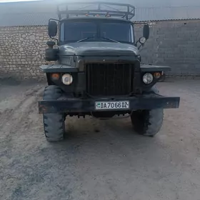 Ural 4320 1984