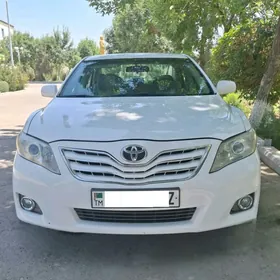 Toyota Camry 2010