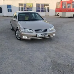Toyota Camry 2000