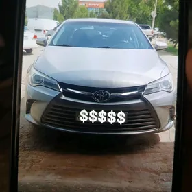 Toyota Camry 2015