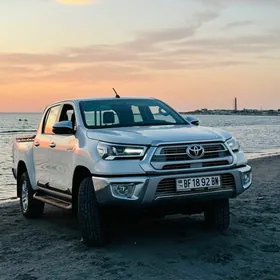 Toyota Hilux 2023