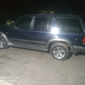 Ford Explorer 1995