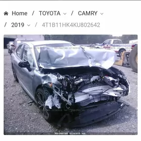 Toyota Camry 2019