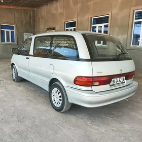 Toyota Previa 1991