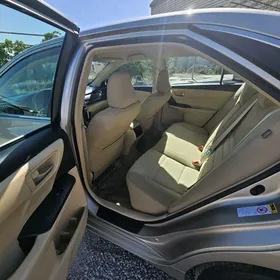 Toyota Camry 2017