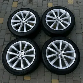 VOLKSWAGEN 215 55 17 MICHELIN