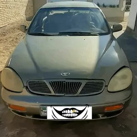 Daewoo Leganza 1998