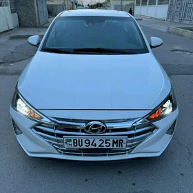 Hyundai Elantra 2020