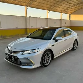 Toyota Camry 2022