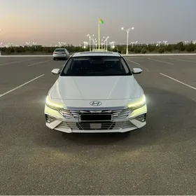 Hyundai Elantra 2024