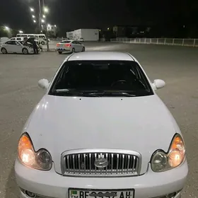 Hyundai Sonata 2001