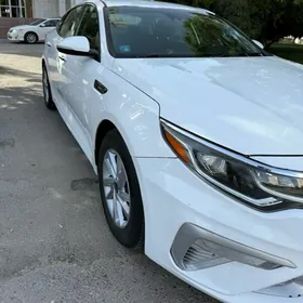 Kia Optima 2020