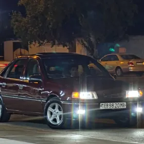 Opel Vectra 1990